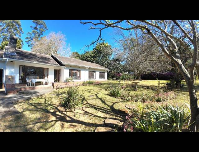 4 BEDROOM HOUSE FOR SALE IN SWEETWATERS